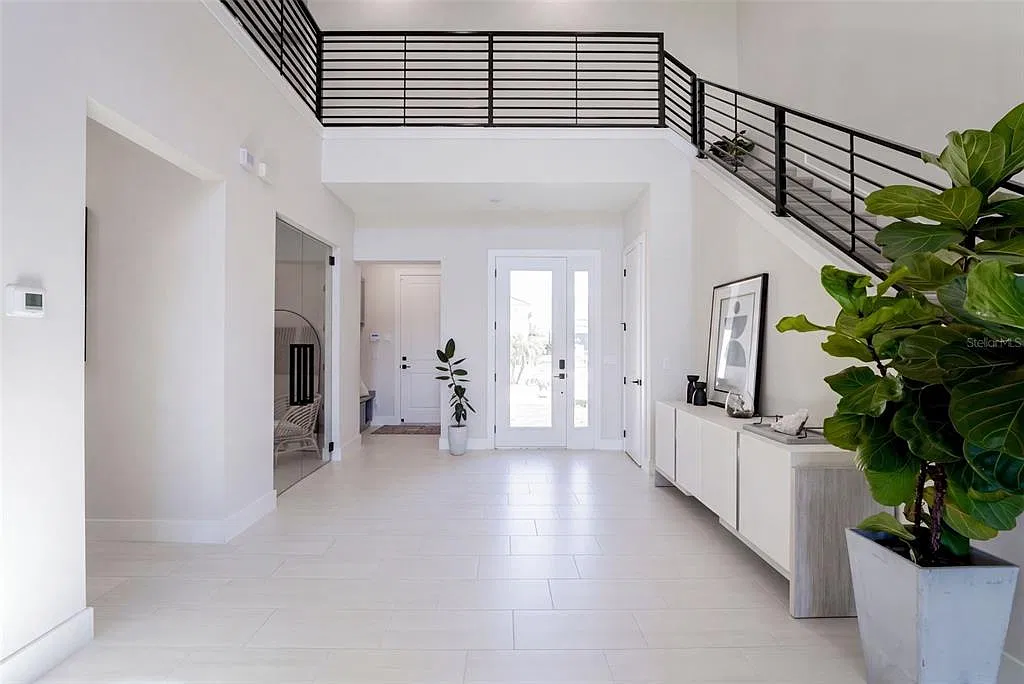 4 bed, 4.5 bath, 3208 sqft, $7,500 — Photo 3