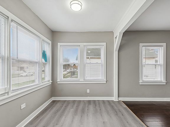 3rd image of 590 Price Ave