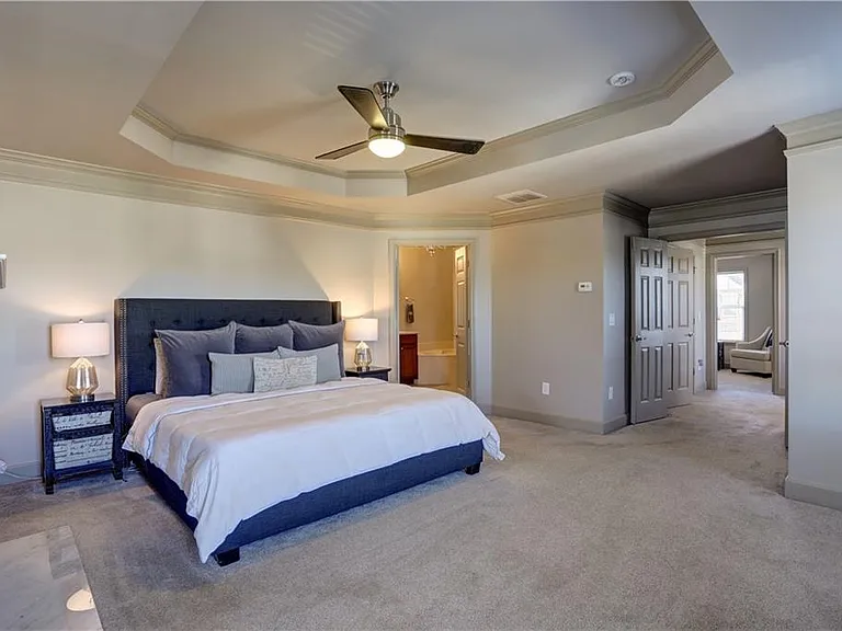 3693 Lambert Ln NE — Photo 9