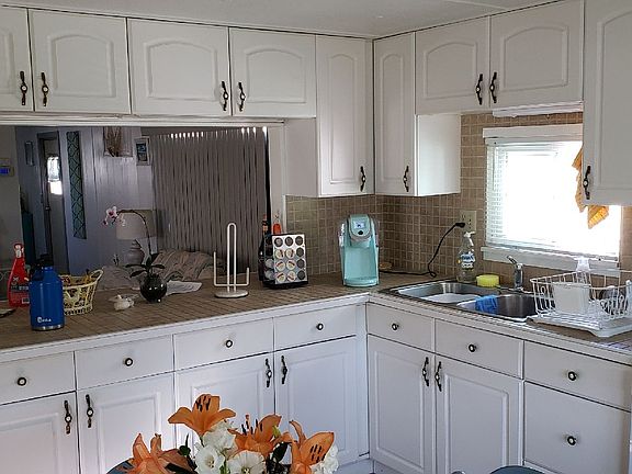 4th image of 120 Blackbeard Way
