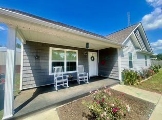 420 Gobble St, Lawrenceburg, TN 38464
