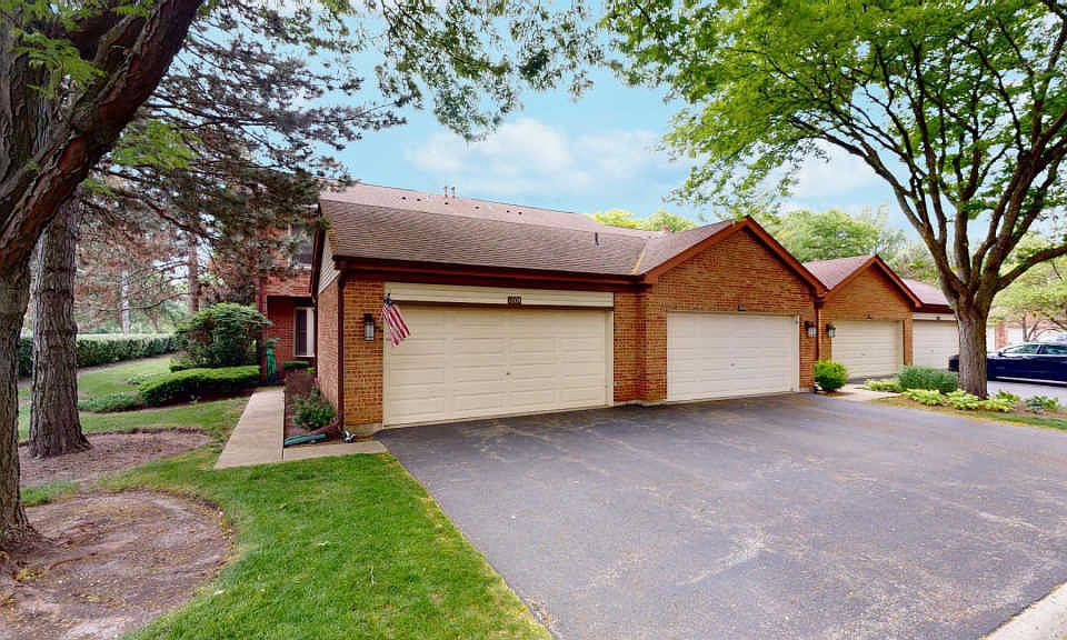 1st image of 1604 N Windsor Dr