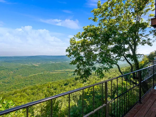 8761 Scenic Hwy, Lookout Mountain, GA 30750
