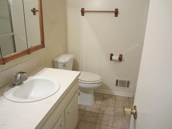 3rd image of 5869 Christie Ave SE