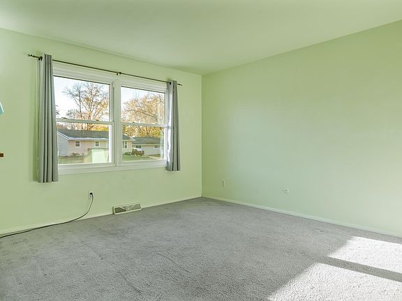 5th image of 3107 La Salle Ave