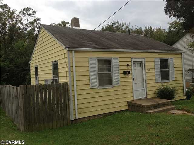 2nd image of 1921 Chelsea St