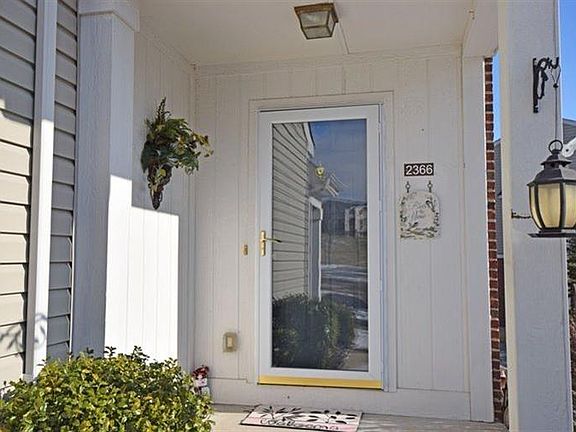 3rd image of 2366 Buddleia Ct