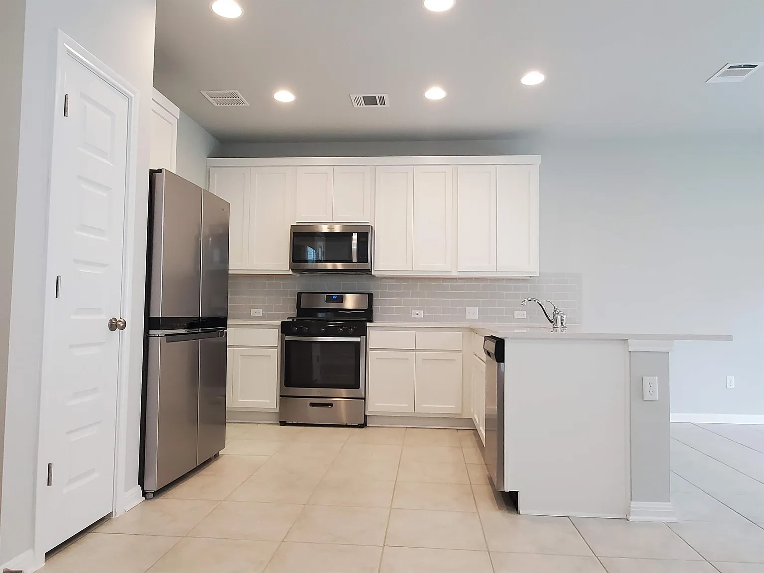 1717 Fountain Bridge Drive - 1 — Photo 2