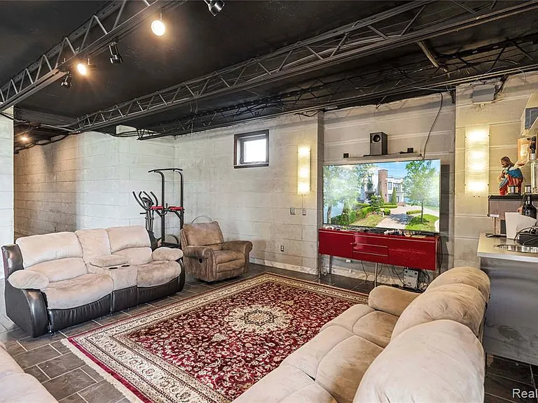 42183 Kouza Ct — Photo 29