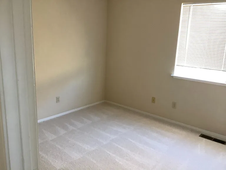 905 McCoy Creek Ct — Photo 31