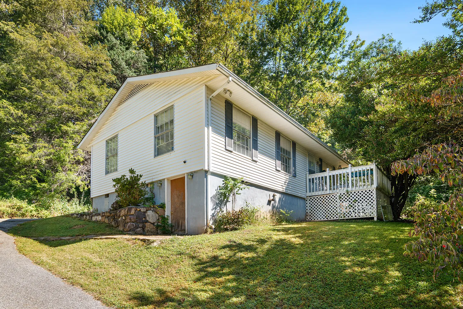 7266 Wilson Rd photo 1