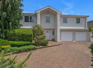 2949 Cheryl Rd, Merrick, NY 11566