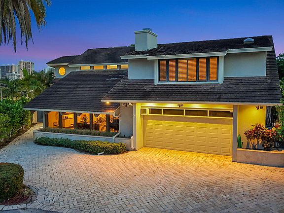 3rd image of 3110 NE 47th Street