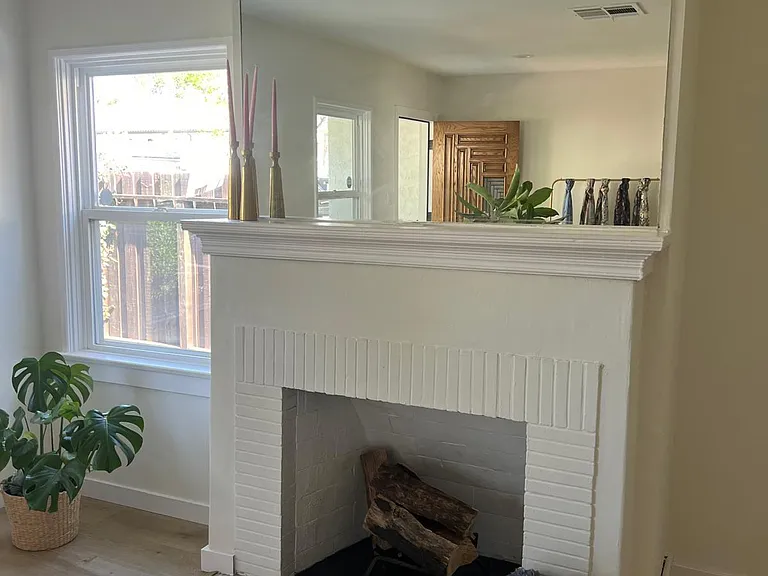 4442 Tobias Ave — Photo 12