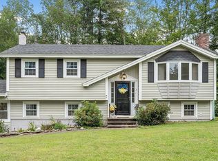 7 Vassar Dr, Pelham, NH 03076