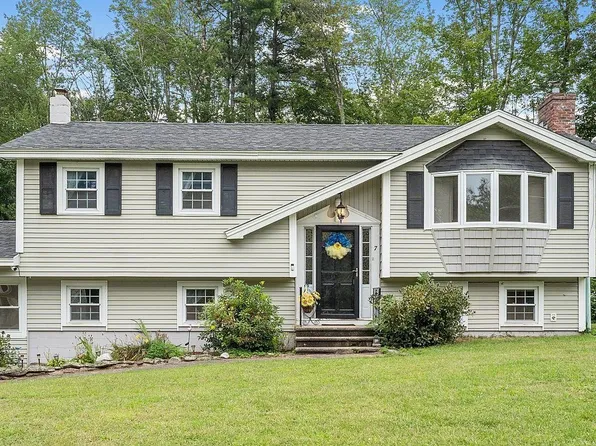 7 Vassar Drive, Pelham, NH 03076