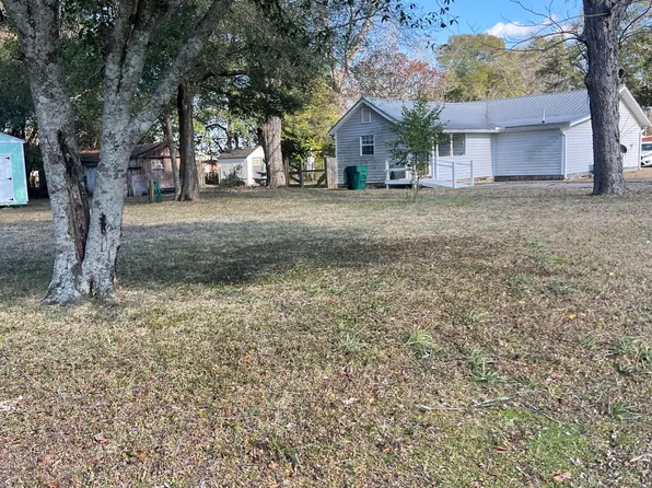 164 S 21st St, Defuniak Springs, FL 32435