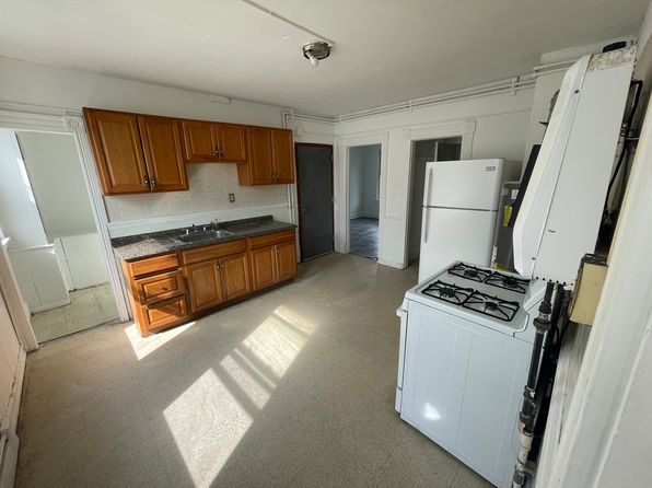 41 Rose St #3, Waterbury, CT 06704