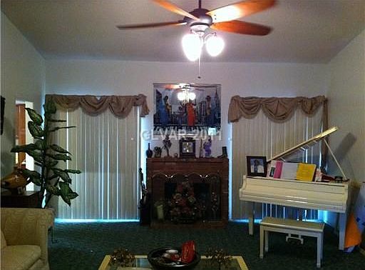 3rd image of 4328 Rosebud Cir