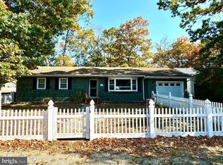 322 Station Dr, Forked River, NJ 08731