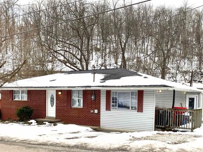 4487 8th Street Rd, Huntington, WV, 25701