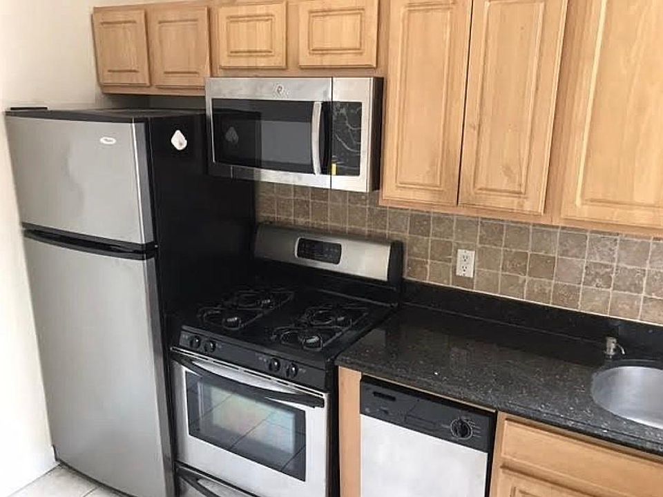 2nd image of 253 New York Ave APT 2L