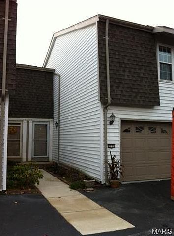 1st image of 2223 Village Green Pkwy