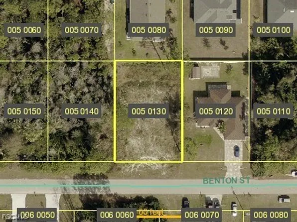 5418 Benton St, Lehigh Acres, FL 33971