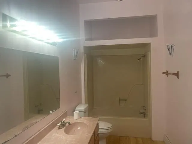 334 E Duval St — Photo 9