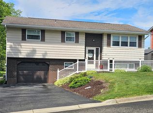 303 Antoinette Dr, Endicott, NY 13760