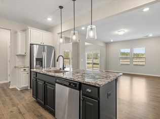 512 Purple Finch Rd, Summerville, SC 29486