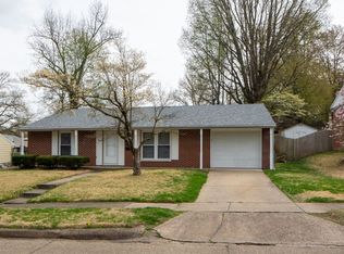 1286 Woodbine Ln, Evansville, IN 47710