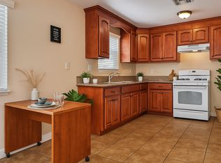 1374 W 35th Pl #1, Los Angeles, CA 90007