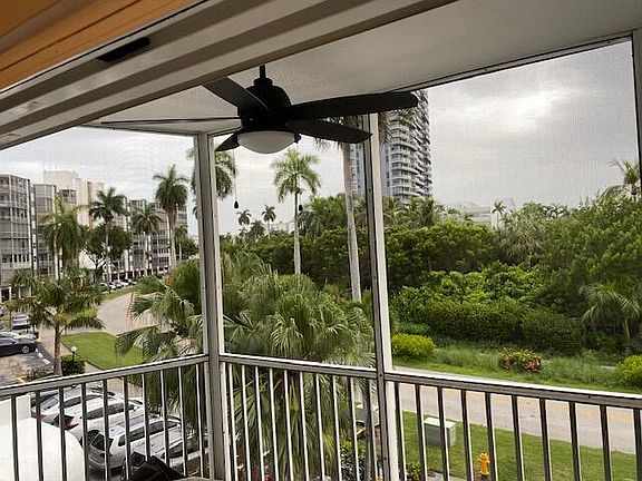 5th image of 300 Diplomat Parkway #307
