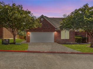 1611 Culture (pvt) Ln, College Station, TX 77845