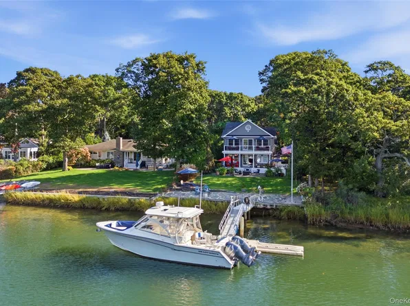 1200 Deep Hole Drive, Mattituck, NY 11952