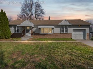 24608 Mary St, Taylor, MI 48180