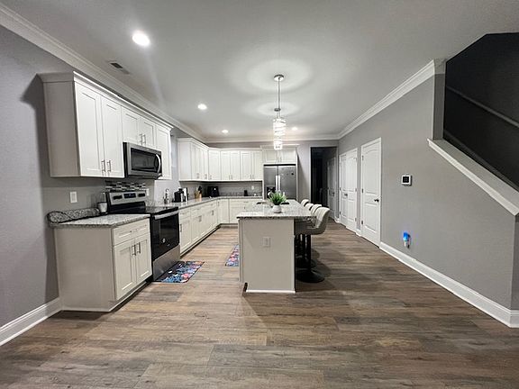 3rd image of 1518 Proescher St #2