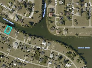 2035 NE 20th Ln, Cape Coral, FL 33909