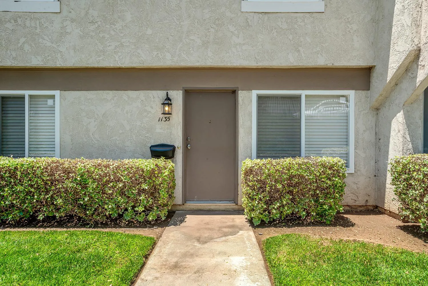 4 bed, 1352 sqft, $2,950 — Photo 1