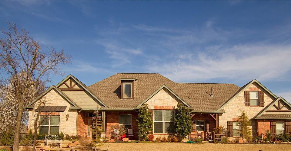 1st image of 2009 Hallbrooke Dr