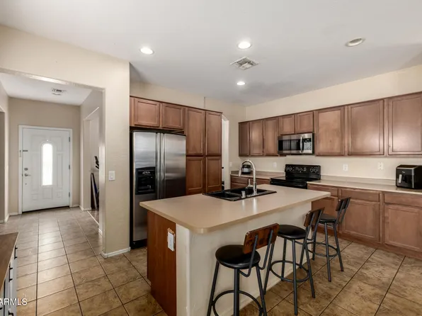 14089 W COUNTRY GABLES Drive, Surprise, AZ 85379