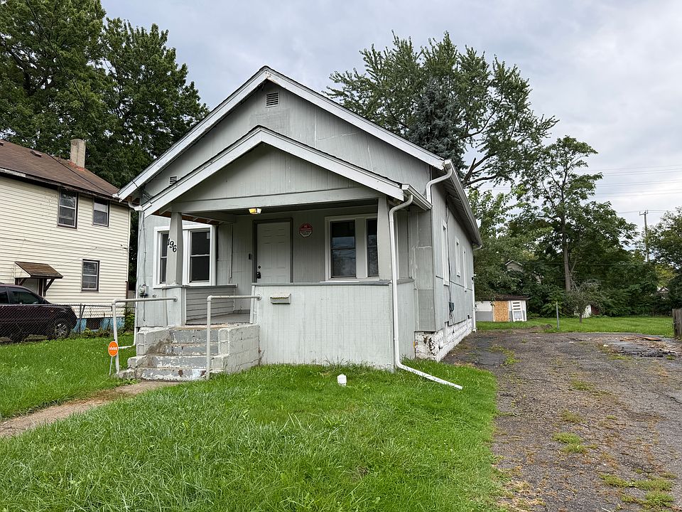 1st image of 196 Beach St