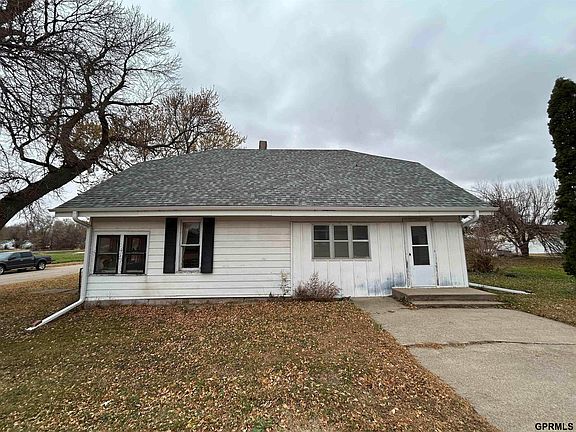 4th image of 360 W Cherry St