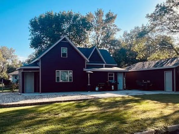 101 Harvey Dunn Ave SW