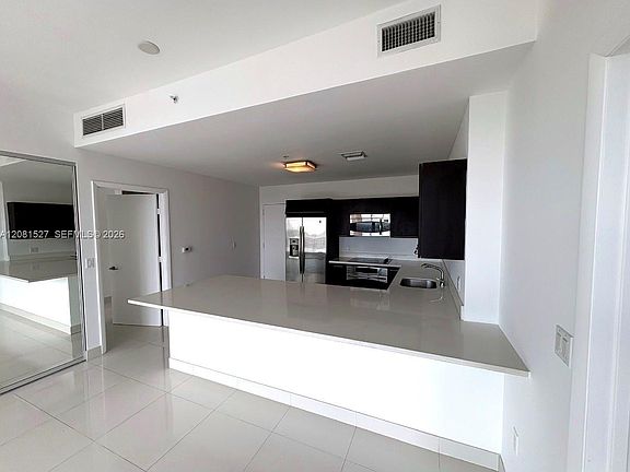 5th image of 90 SW 3rd St #Penthouse 08