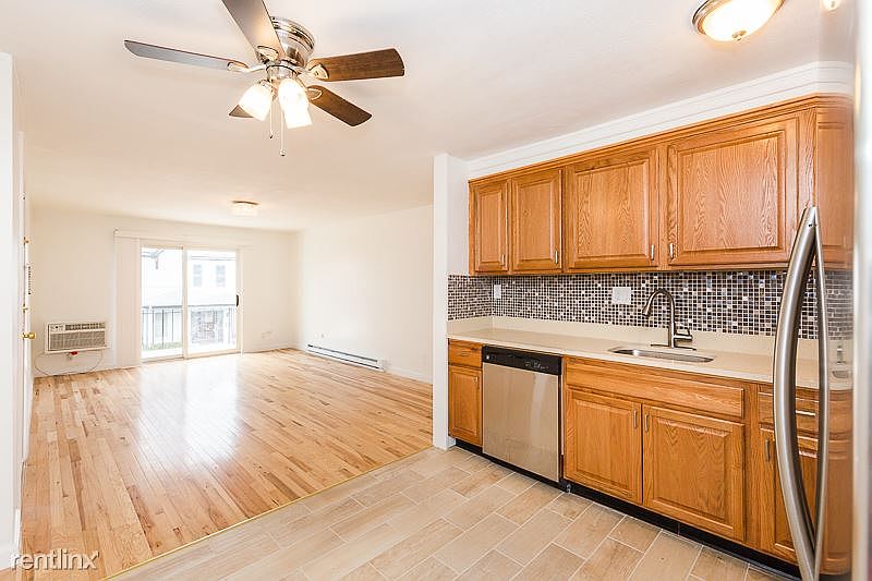 87 Cedar St Malden, MA, 02148 Apartments for Rent Zillow