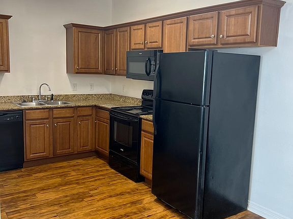 3rd image of 101 S Alabama St #16