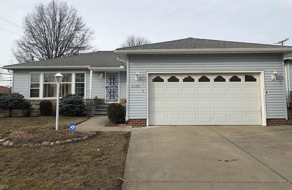 1st image of 23707 S Frontenac Dr