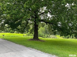 5 Robin Hood Ln, Anna, IL 62906